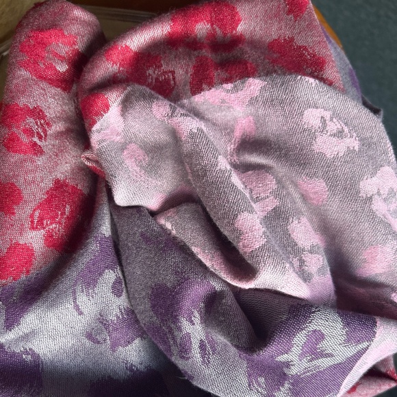 Beautiful Pashmina  scarf - Picture 5 of 5